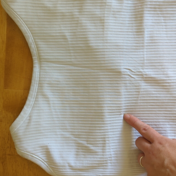 Lululemon ribbed tank - Picture 5 of 8
